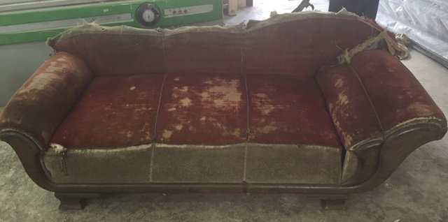 Реставрация старого дивана в Элит-Винтаж - До